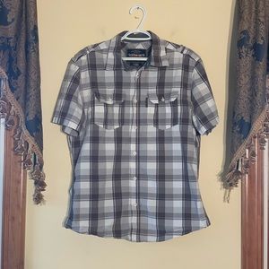 Ecko Unltd L Men’s Shirt. Gray plaid, button down